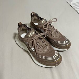 APL Streamline Running Shoes